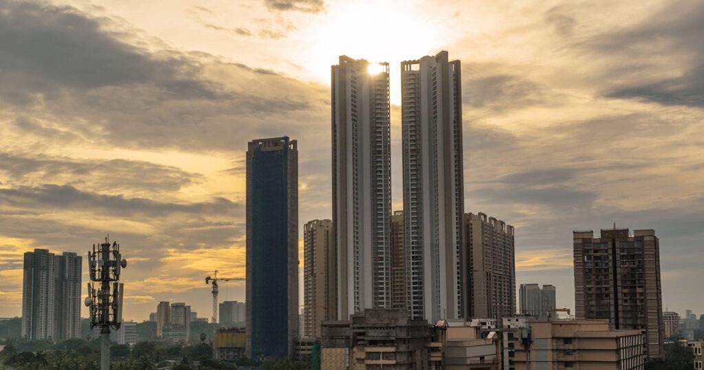 Mumbai's building image